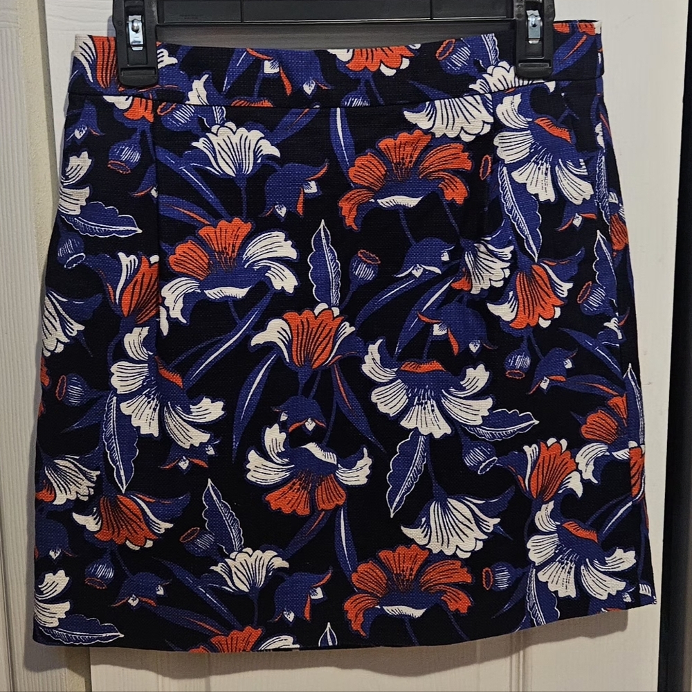 J.Crew basketweave mini skirt in a navy blue, royal blue, red, & white size 4